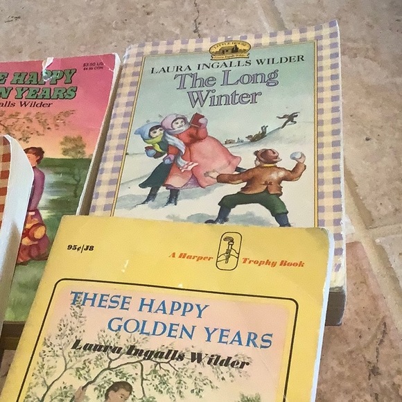 Book series - Picture 3 of 3